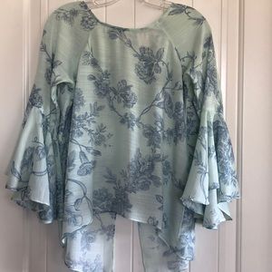 LAUREN CONRAD LC bell sleeve open back top XS